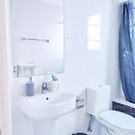 3 Bedroom Seaview Direct In With Pool *
