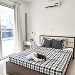 Villa 3 Bedroom Seaview Direct In With Pool Coral Bay