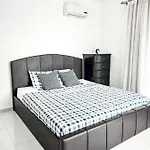 3 Bedroom Seaview Direct In With Pool