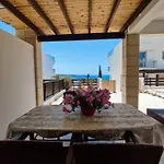 3 Bedroom Seaview Direct In With Pool